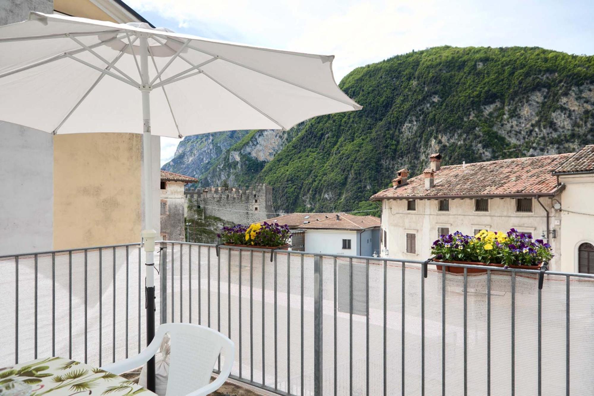 Appartamento Ania Vista Castello Tenno Buitenkant foto
